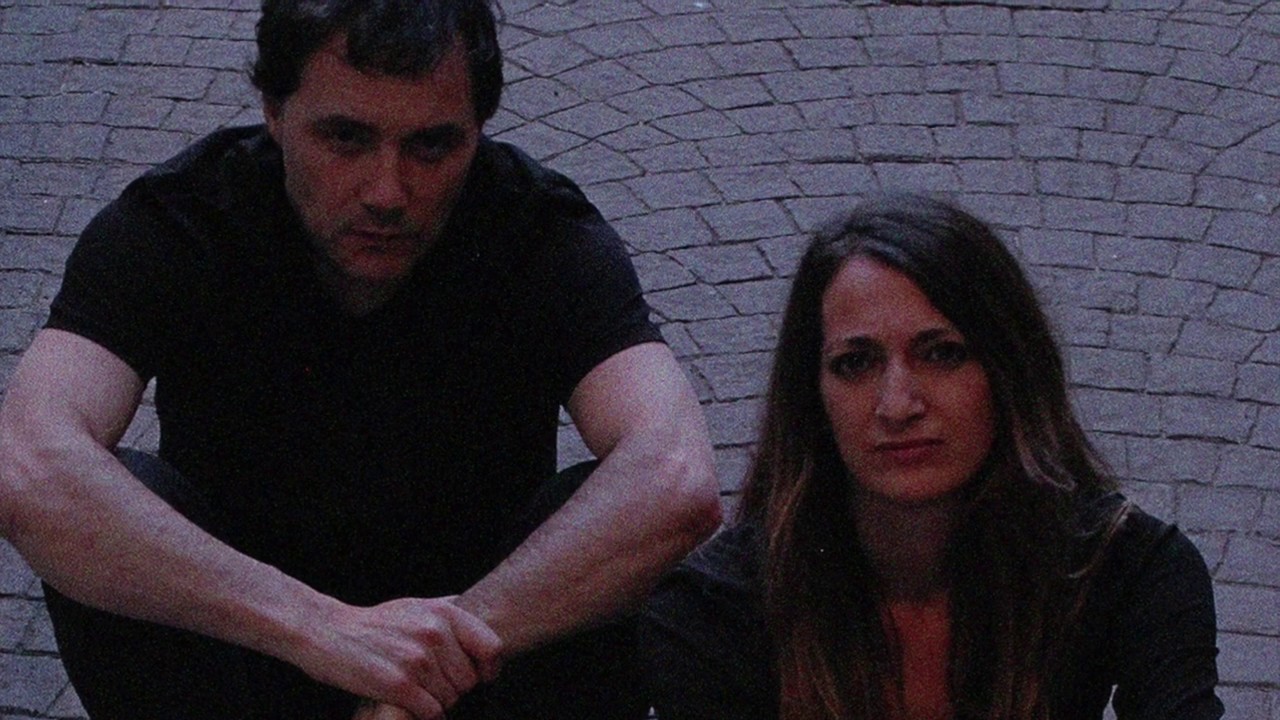 Alondra Galopa "Sound of silence" Teaser