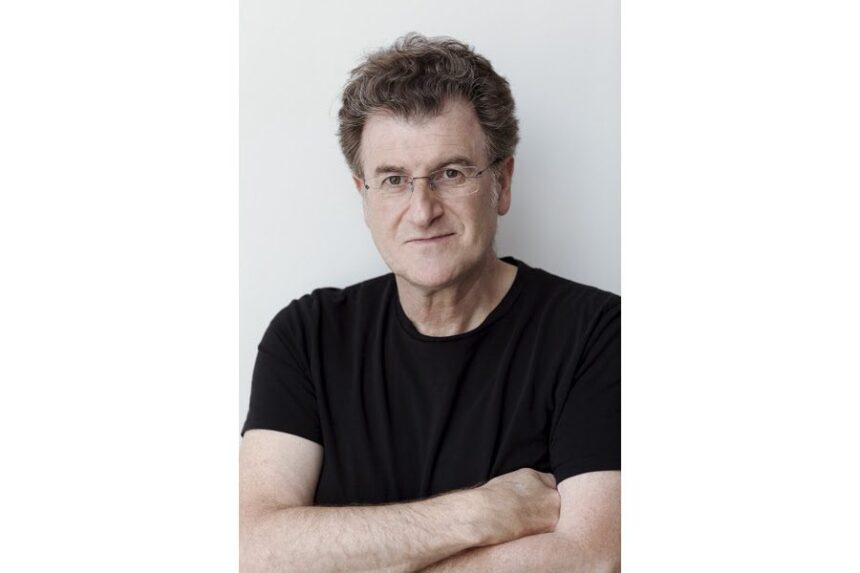 Alfredo Jaar. Photo: Jee Eun Esther Jang.