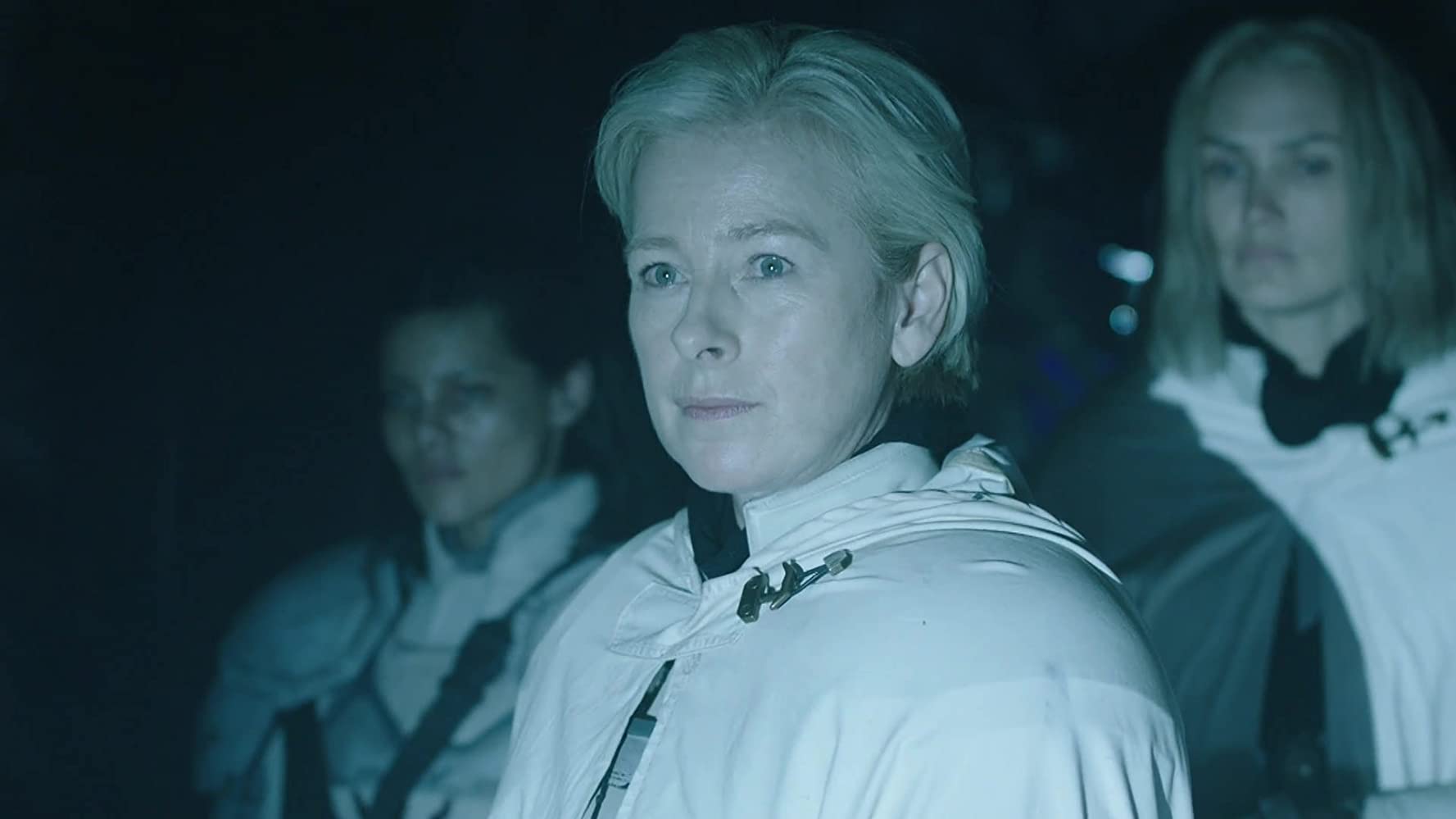 Raised by Wolves (2020)