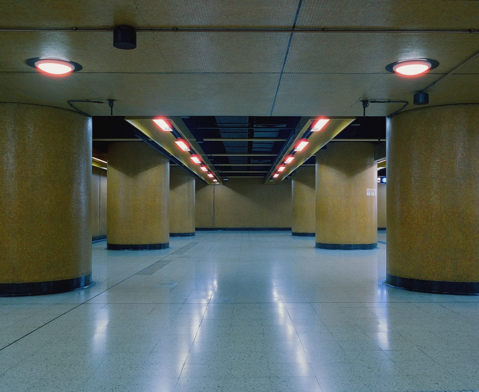 Christopher Button, The Labyrinth #10, Hong Kong 2021. Courtesy of Blue Lotus Gallery