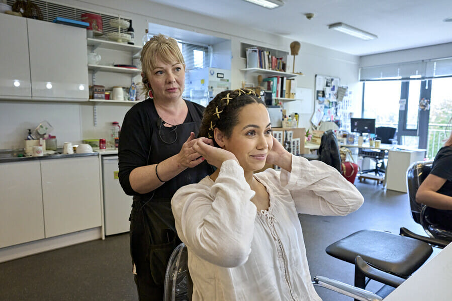 Hamnet Behind the scenes